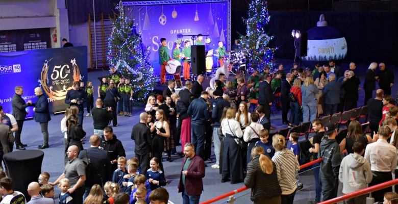 opłatek sportowca w hali Ośrodka Sportu i Rekreacji