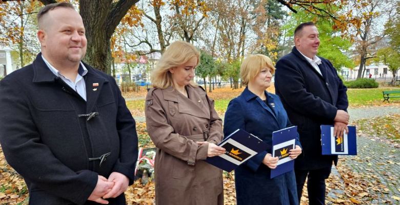 o 230. rocznicy III rozbioru Polski i współczesnych zagrożeniach dla suwerenności Konferencja prasowa suwalskiego oddziału Nowej Nadziei
