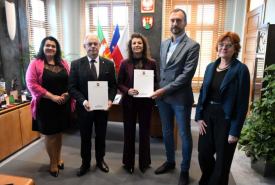 prezydent Suwałk podpisał umowę z białostocką firmą R/S Budownictwo