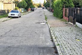opracowanie dokumentacji projektowej oraz przebudowę ulicy Zastawie