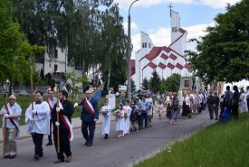 utrudnienia w ruchu drogowym związane z procesjami w Suwałkach