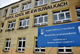 kompleksowe zagospodarowanie terenu wokół Zespołu Szkół nr 4