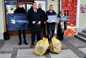 Obowiązkowe kaucje na niemal wszystkie plastikowe butelki