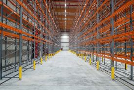 Jak wybrać producenta regałów metalowych – na co zwrócić uwagę?