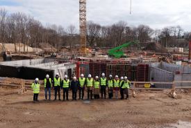 budowa Mediateki w rozwidleniu ulic Reja i Pułaskiego