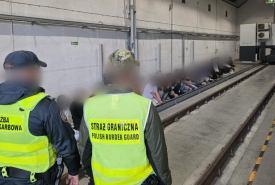  funkcjonariusze skontrolowali rumuńską ciężarówkę