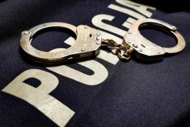 Policjanci z Raczek zatrzymali do kontroli Mercedesa
