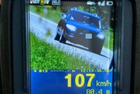 Policjanci z suwalskiej drogówki zatrzymali do kontroli Volkswagena