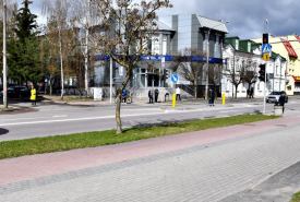 znaczne utrudnienia w ruchu drogowym i pieszym przy ulicy Noniewicza