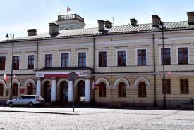 przystosowanie budynków do pełnienia funkcji obiektu zbiorowej ochrony.