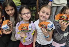 Szkoły odgrywają kluczową rolę w kształtowaniu postaw i nawyków dzieci