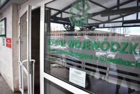 nauka samobadania piersi oraz chwila relaksu przy kawie i ciastku