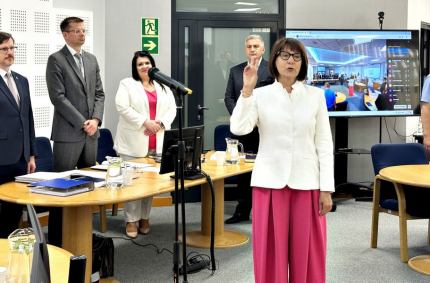 Ślubowanie radnej Alicji Andrulewicz z klubu Razem dla Suwałk