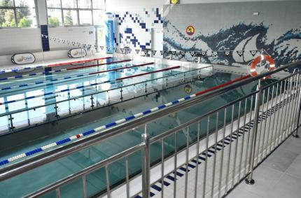 dokładanie z miejskiej kasy do basenu w Szkole Podstawowej nr 10