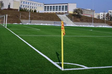 Mecz 22. kolejki Betclic 3. Ligi pomiędzy Wigrami Suwałki a Zniczem Biała Piska