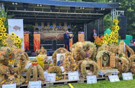 Święto chleba zgromadziło mieszkańców gminy, przedstawicieli sołectw
