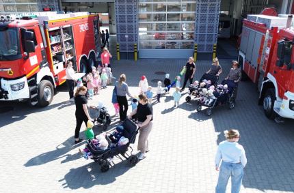 Każda osoba mogła dowiedzieć się od funkcjonariuszy o pracy strażaka