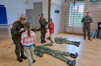 Spotkania dzieci z przedstawicielami Wojska Polskiego