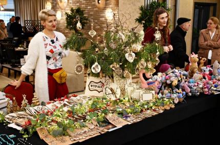 Unikatowe upominki, dekoracje świąteczne i idealne prezenty