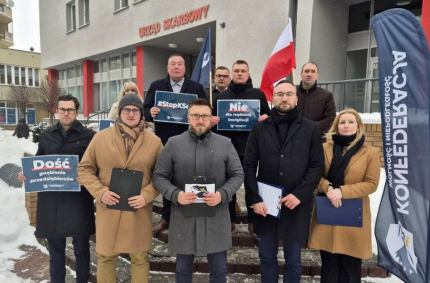 Konferencja prasowa przedstawicieli Konfederacji z Suwałk i regionu