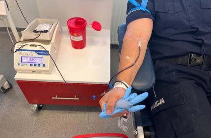 Oddawanie krwi stało się normą suwalskich policjantów