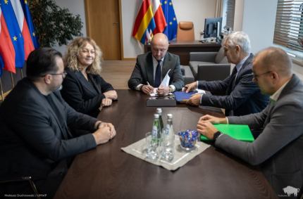 inwestycja w młodzież i rozwój piłki nożnej w regionie