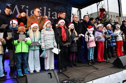 Wspólne kolędowanie, opłatek, świąteczne życzenia i wigilijny poczęstunek