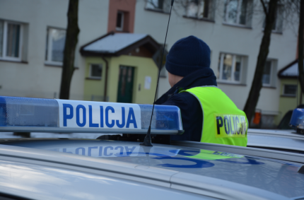 Kierujący 41-latek miał dwa sądowe zakazy prowadzenia pojazdów