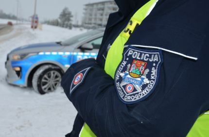Suwalscy policjanci zatrzymali do kontroli Opla