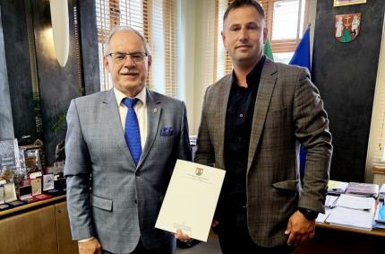 opracowanie dokumentacji projektowej oraz przebudowa ulicy Zastawie
