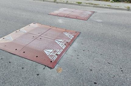 montaż progów zwalniających wymaga zgody właścicieli okolicznych posesji
