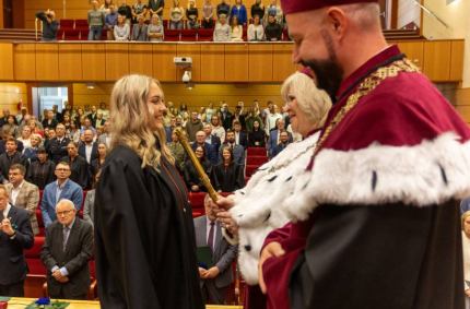 Niemal 20 kierunków do wyboru, bezpłatne studia, dwa tryby do wyboru