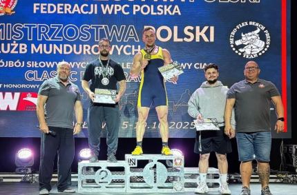 Strażak z Suwałk z kolejnym sportowym sukcesem Wojciech Barszczewski z Jednostki Ratowniczo-Gaśniczej nr 1 w Suwałkach