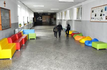 przeszkolenie kadry szkół i placówek pod kątem zachowania w sytuacjach zagrożenia