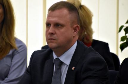  nierówności i ubytki nawierzchni utrudniają bezpieczne poruszanie się